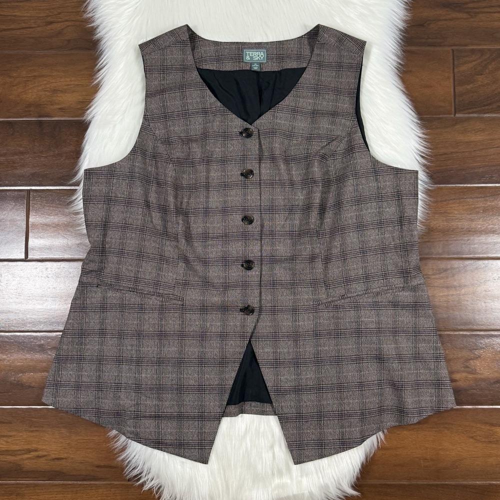 Terra & Sky Women's Plus Size 16W - 18W / 1X Brown Plaid‎ Button Front Vest